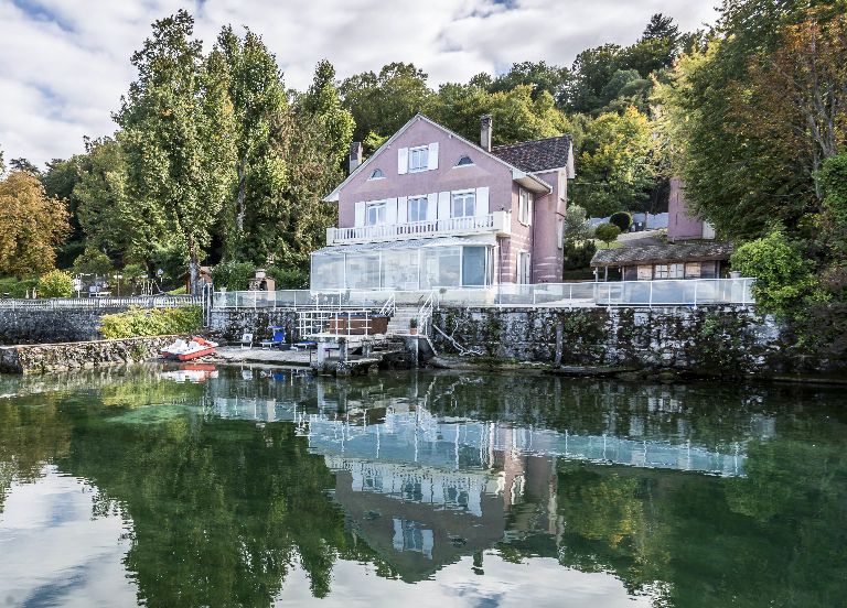 PIEDS DANS L'EAU DE 300 M2 - PIEDS DANS L'EAU DE 300 M2
