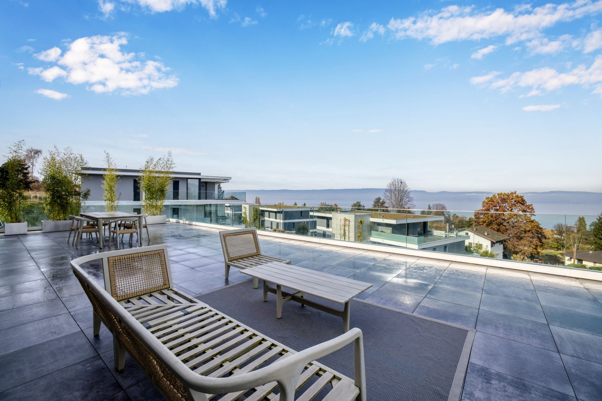 apartment 5 Rooms for sale on EVIAN LES BAINS (74500)