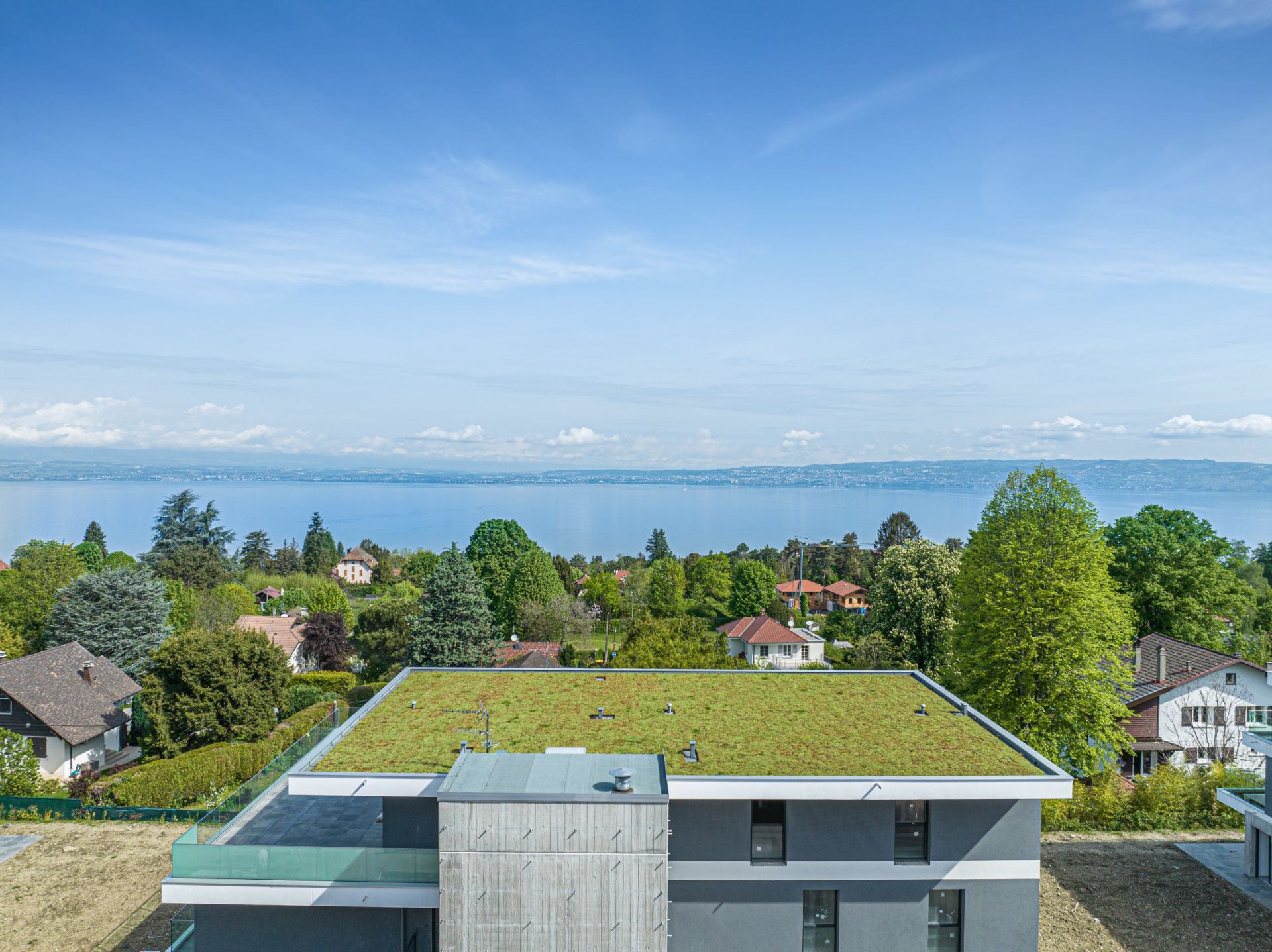 apartment 5 Rooms for sale on EVIAN LES BAINS (74500)