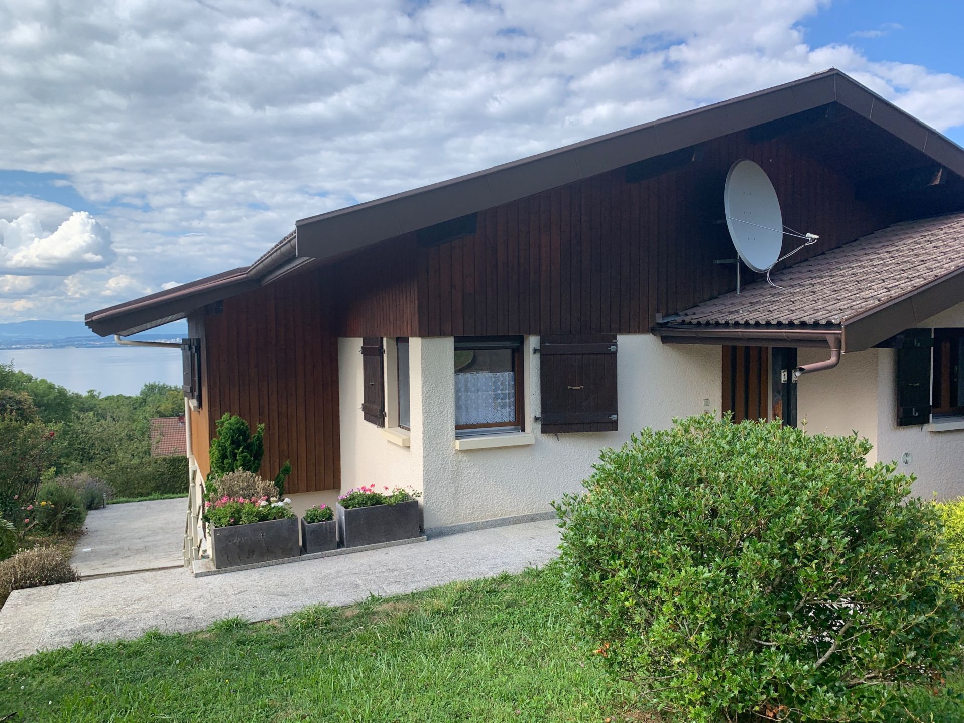 house 6 Rooms for sale on MAXILLY SUR LEMAN (74500)