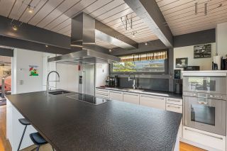 contemporary house 6 Rooms for sale on CHENS SUR LEMAN (74140)