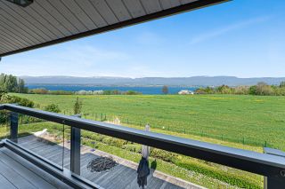 contemporary house 6 Rooms for sale on CHENS SUR LEMAN (74140)