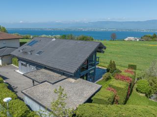 contemporary house 6 Rooms for sale on CHENS SUR LEMAN (74140)