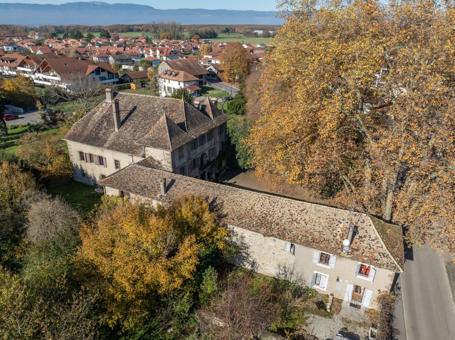 maison 15 Pièces en vente sur DOUVAINE (74140)