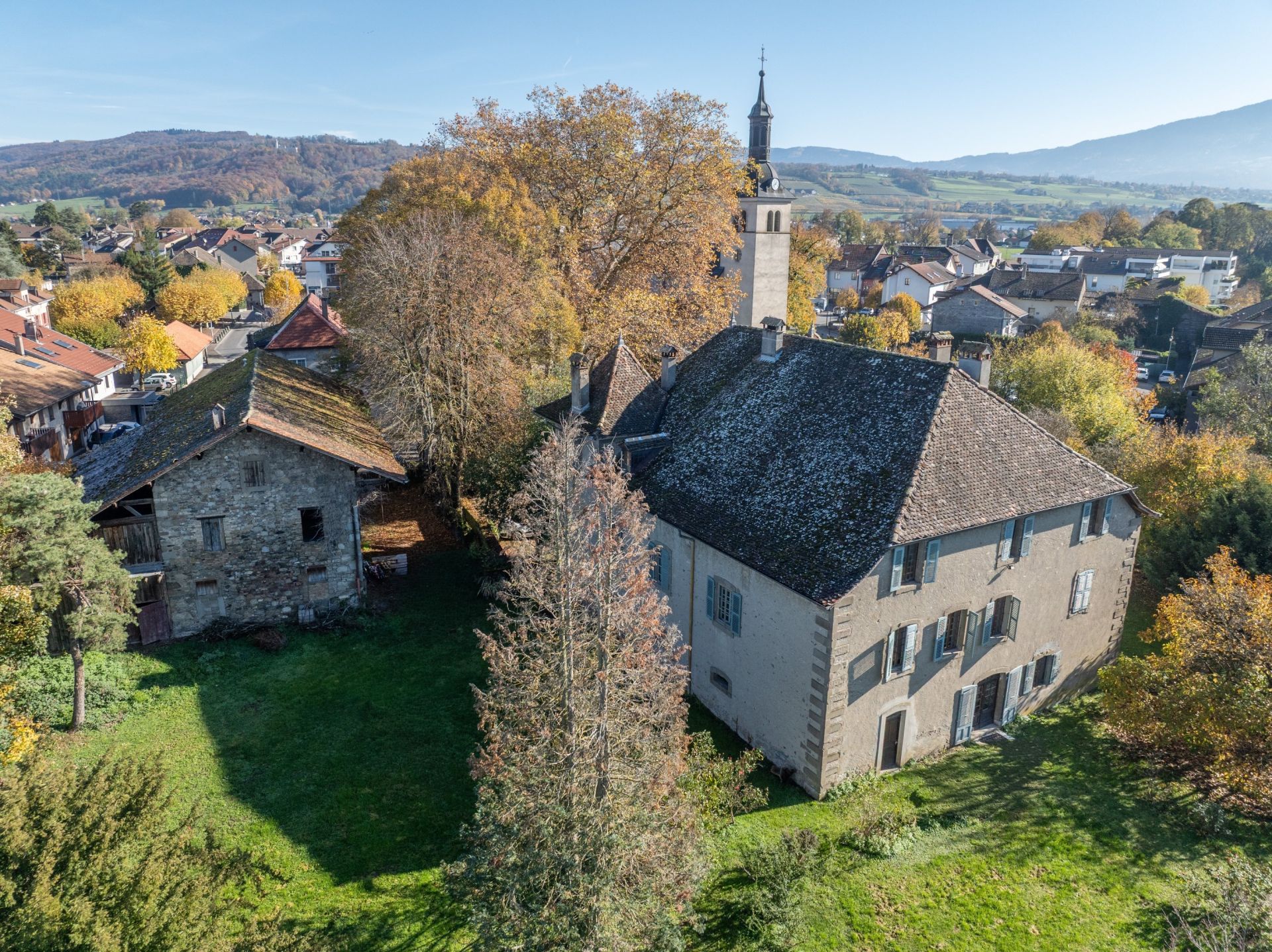 maison 15 Pièces en vente sur DOUVAINE (74140)
