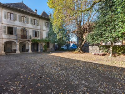 Sale House Douvaine 15 Rooms 1131 m²