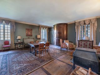 house 15 Rooms for sale on DOUVAINE (74140)