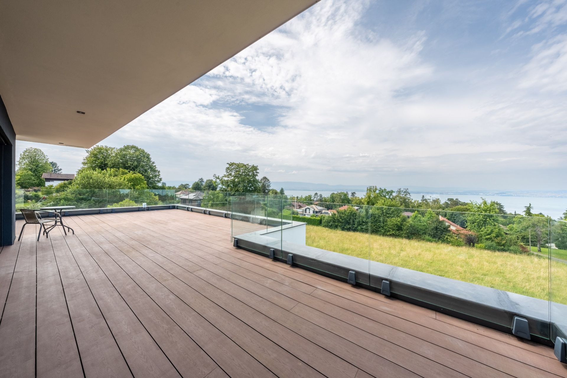 house 7 Rooms for sale on NEUVECELLE (74500)