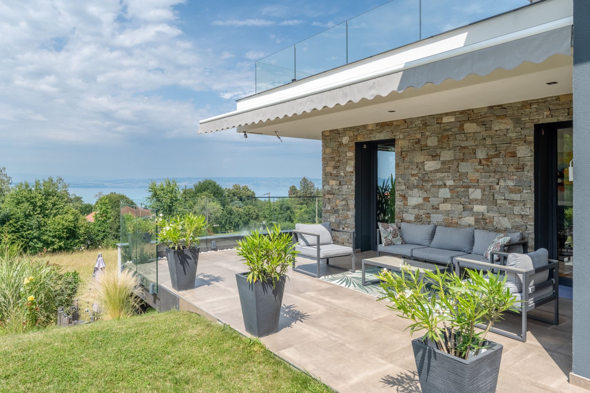 house 7 Rooms for sale on NEUVECELLE (74500)