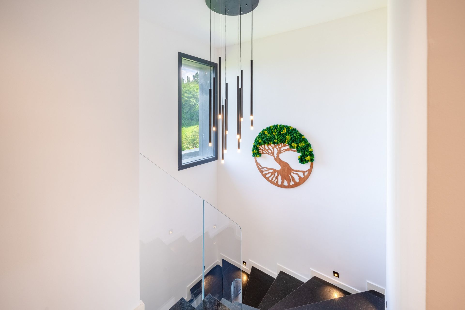 house 7 Rooms for sale on NEUVECELLE (74500)