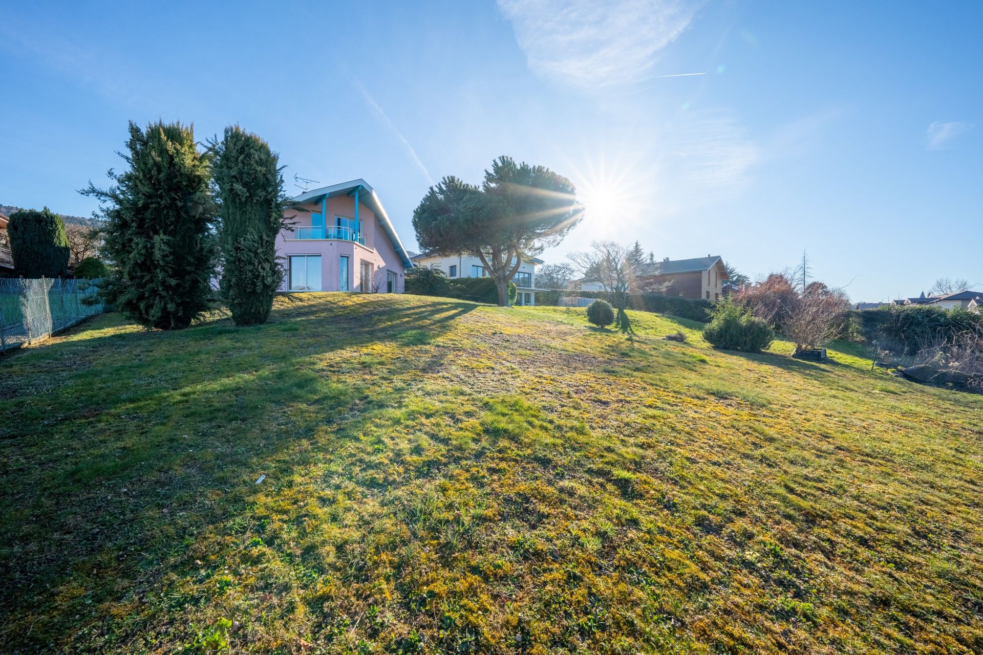 house 8 Rooms for sale on NEUVECELLE (74500)