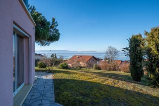 house 8 Rooms for sale on NEUVECELLE (74500)