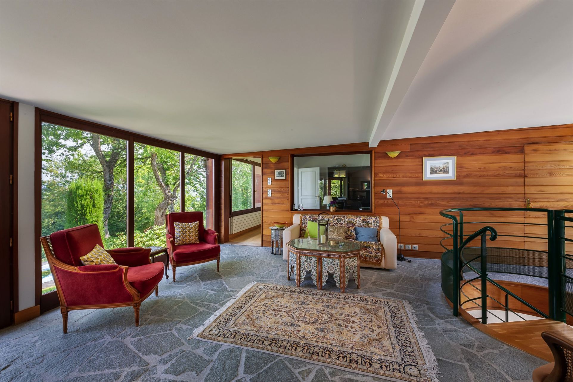 villa 6 Rooms for sale on NEUVECELLE (74500)