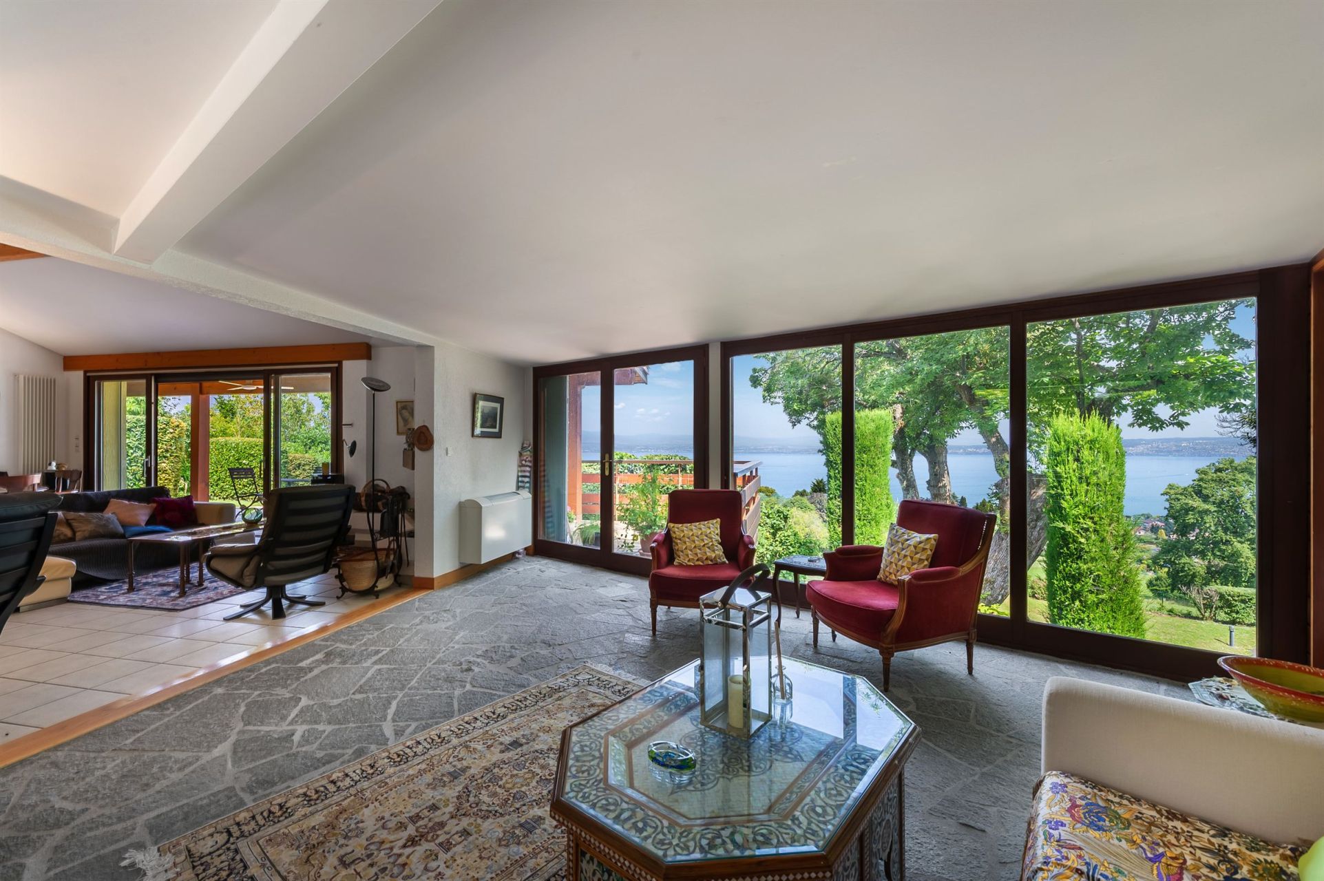 villa 6 Rooms for sale on NEUVECELLE (74500)