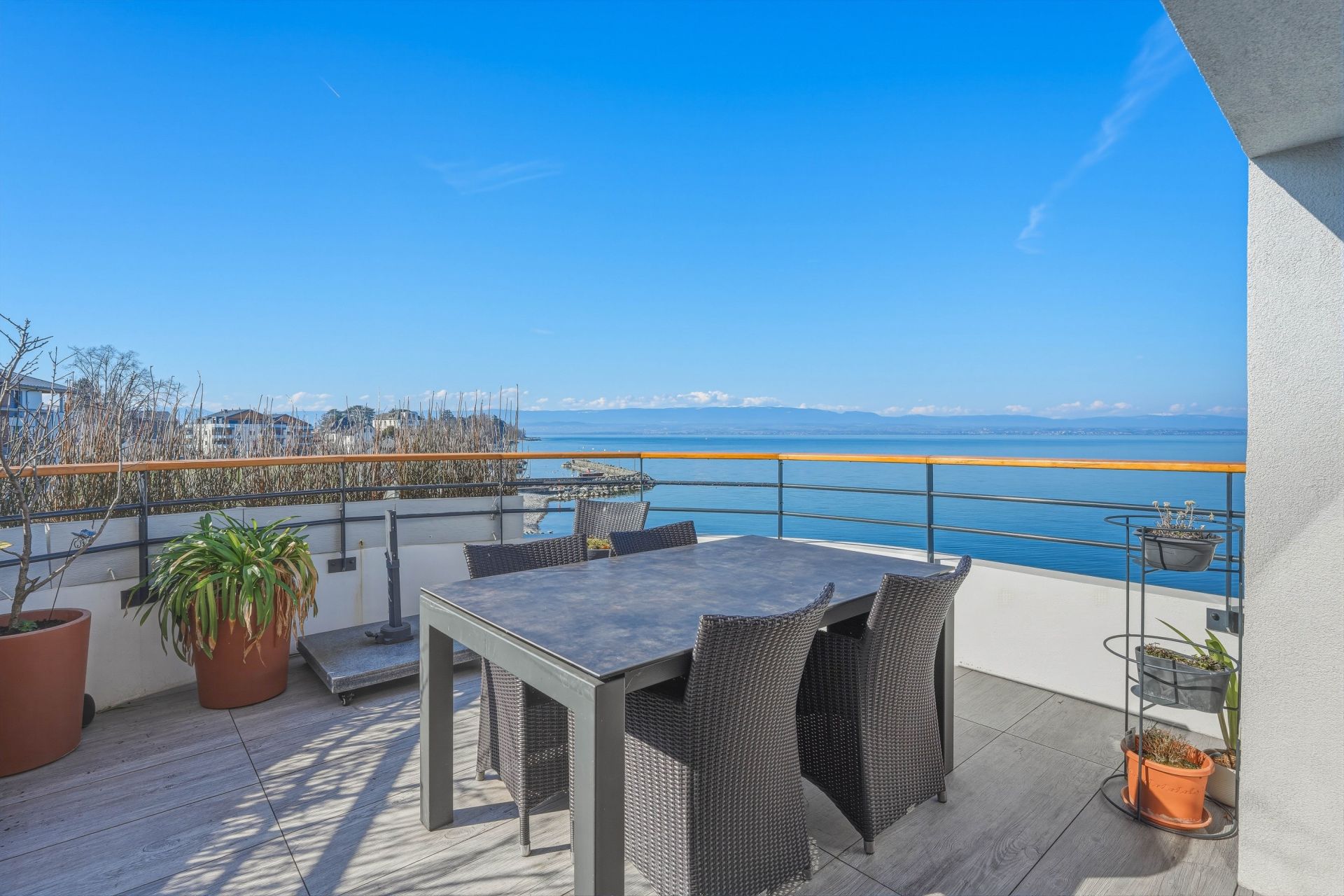 appartement 4 Pièces en vente sur AMPHION LES BAINS (74500)