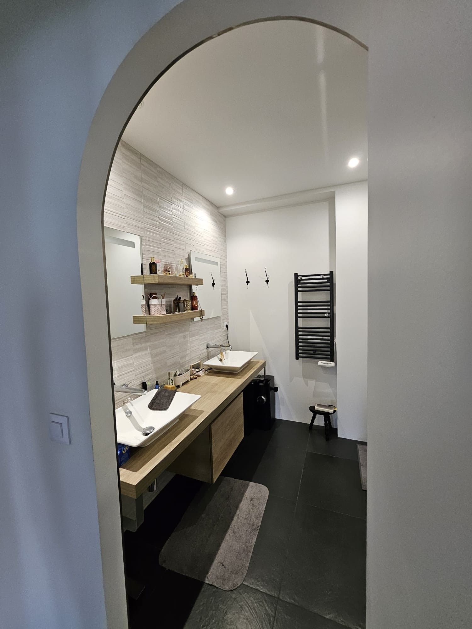 apartment 4 Rooms for sale on AMPHION LES BAINS (74500)