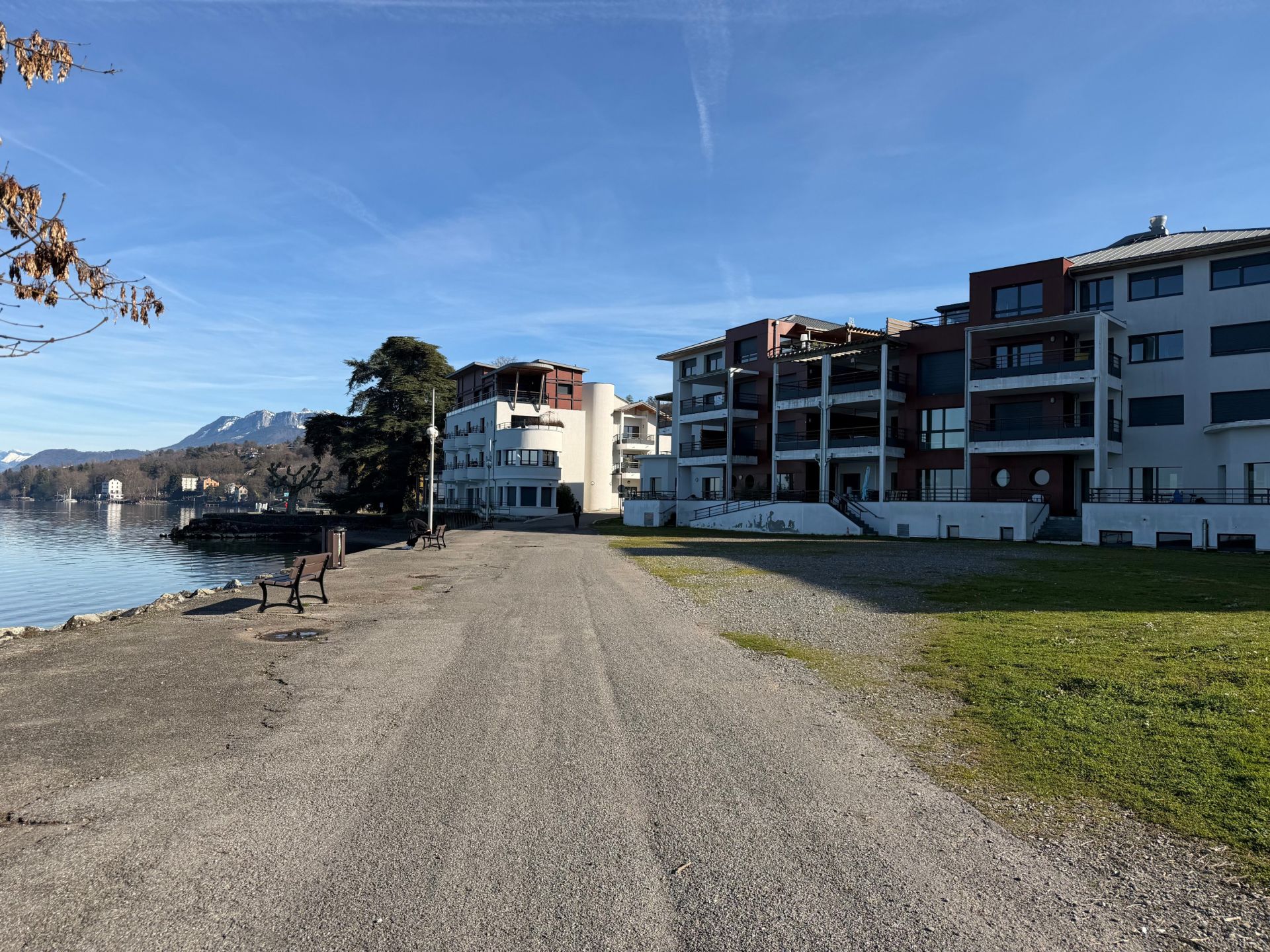 apartment 4 Rooms for sale on AMPHION LES BAINS (74500)
