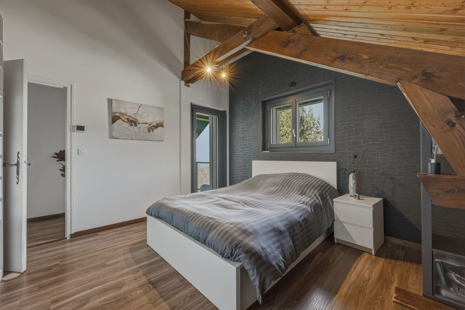 house 7 Rooms for sale on LUGRIN (74500)