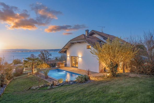 Vente Maison Lugrin 7&nbsp;Pièces 185&nbsp;m²