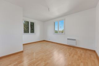 house 7 Rooms for sale on DOUVAINE (74140)