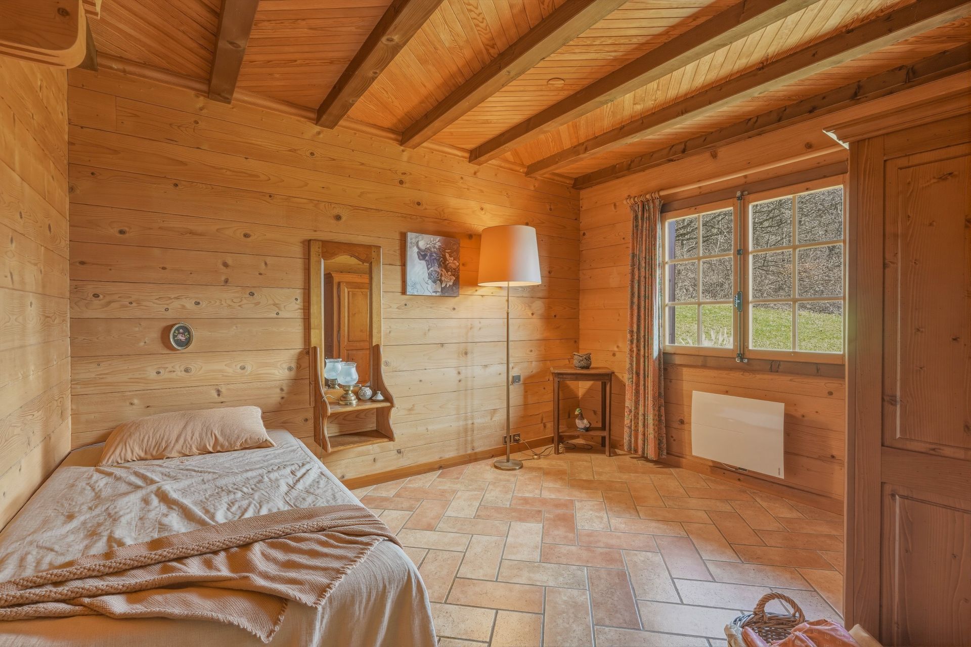 chalet 9 Rooms for sale on PERRIGNIER (74550)