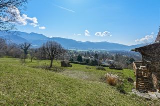 chalet 9 Rooms for sale on PERRIGNIER (74550)