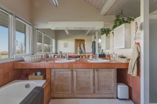 house 9 Rooms for sale on LOISIN (74140)