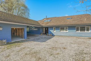 house 9 Rooms for sale on LOISIN (74140)