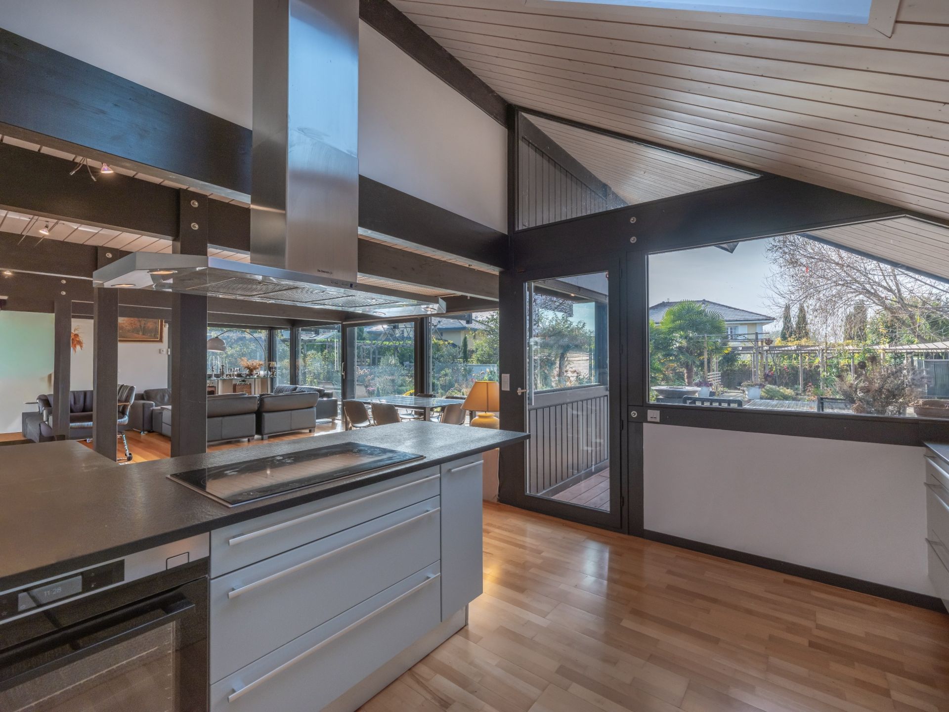 architect's house 7 Rooms for sale on CHENS SUR LEMAN (74140)