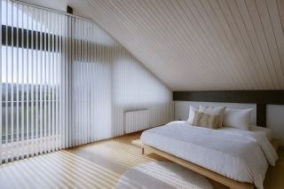 architect's house 7 Rooms for sale on CHENS SUR LEMAN (74140)