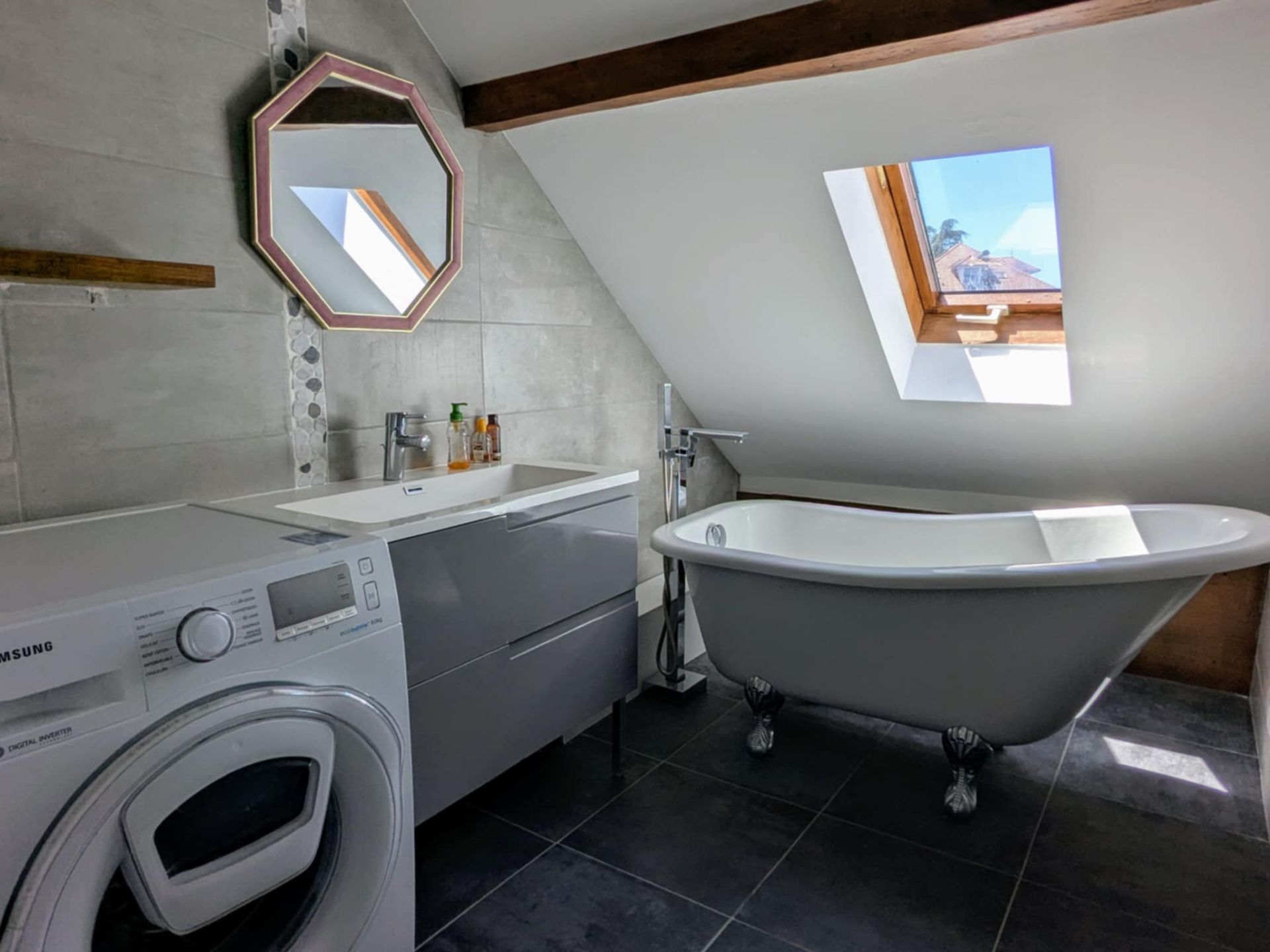 appartement 9 Pièces en vente sur EVIAN LES BAINS (74500)