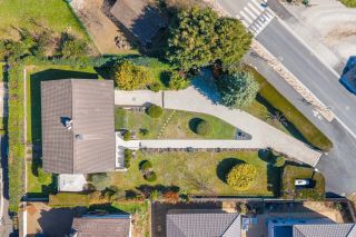 villa 4 Rooms for sale on CHENS SUR LEMAN (74140)