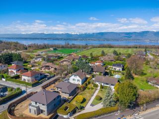 villa 4 Rooms for sale on CHENS SUR LEMAN (74140)