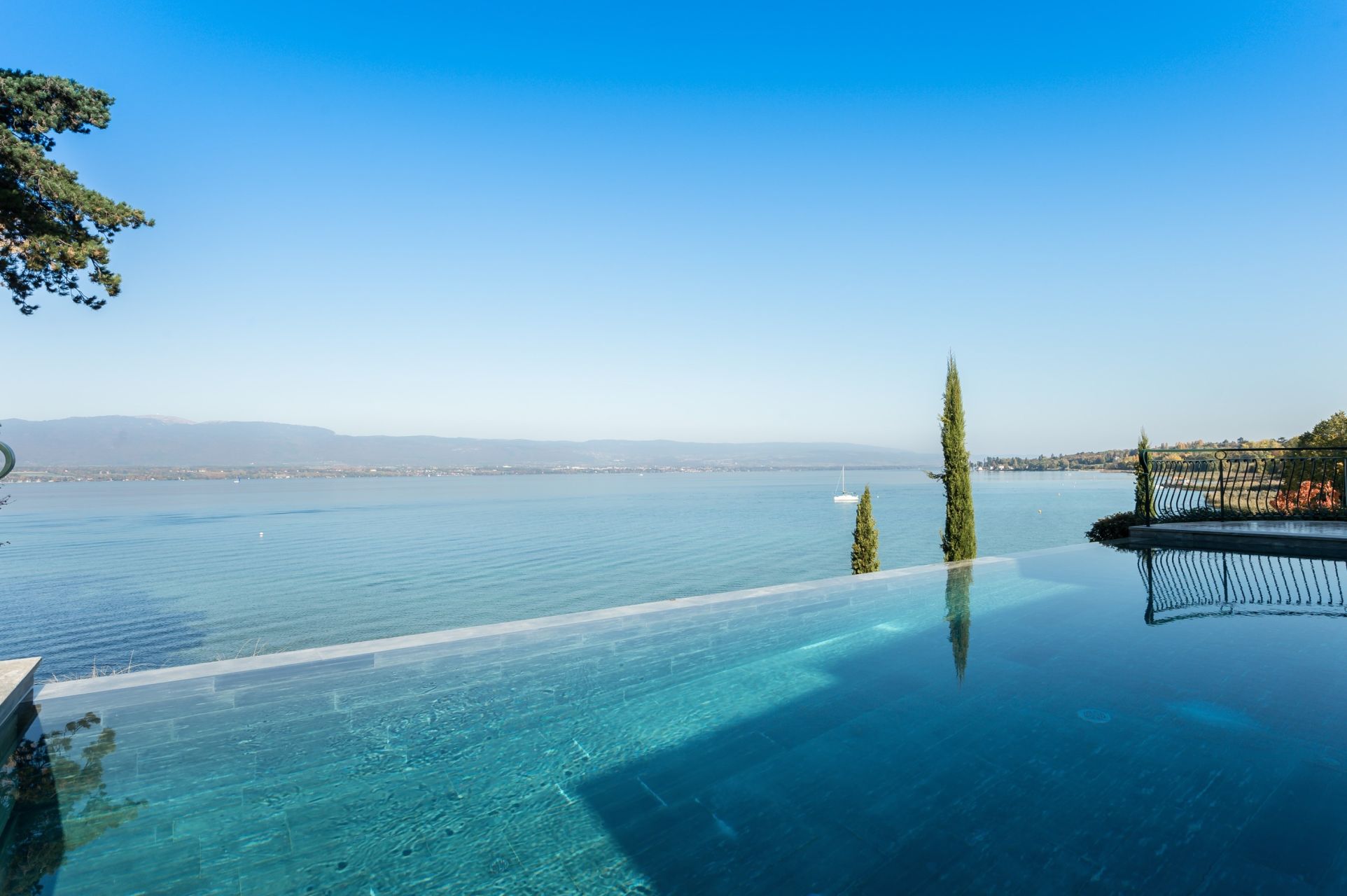 propriété 14 Pièces en vente sur CHENS SUR LEMAN (74140)