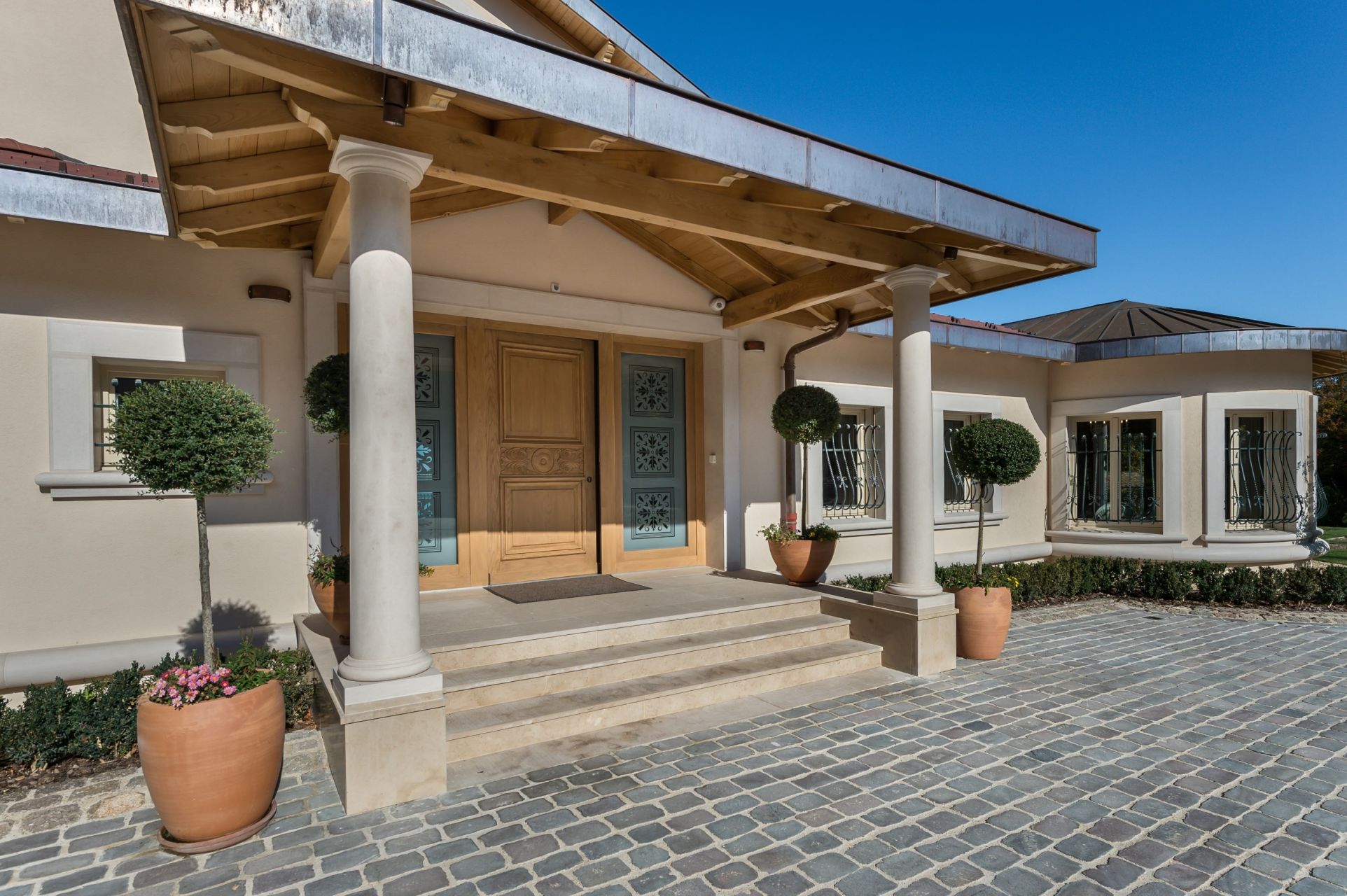 propriété 14 Pièces en vente sur CHENS SUR LEMAN (74140)
