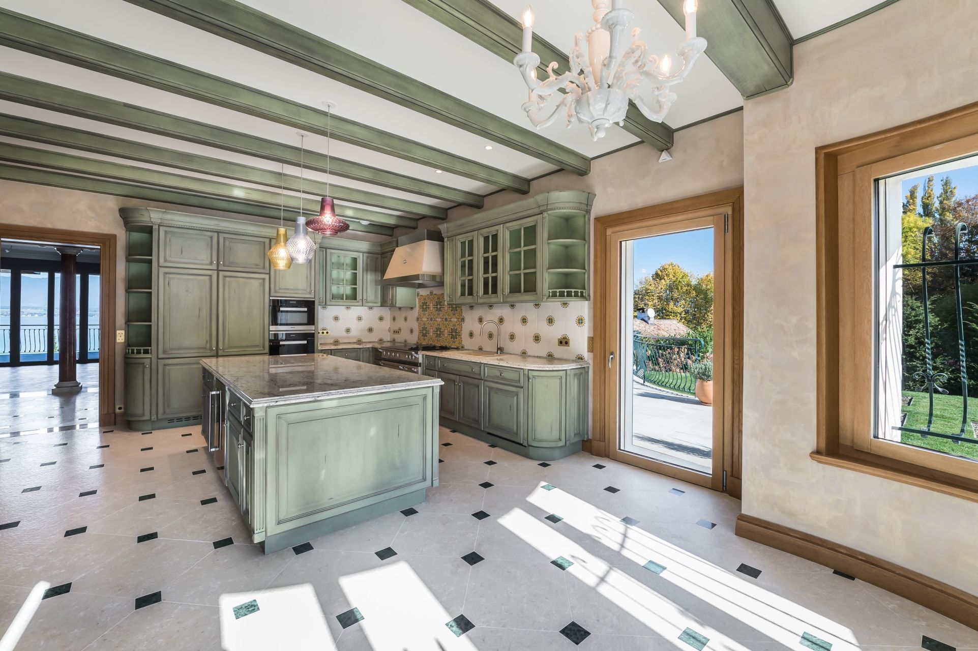 propriété 14 Pièces en vente sur CHENS SUR LEMAN (74140)