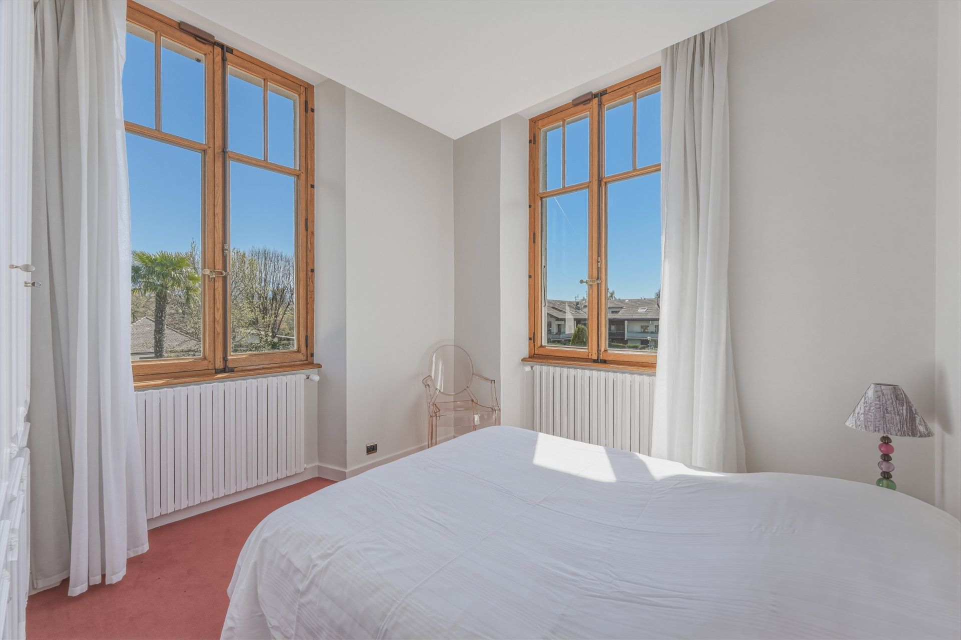 house 9 Rooms for sale on THONON LES BAINS (74200)