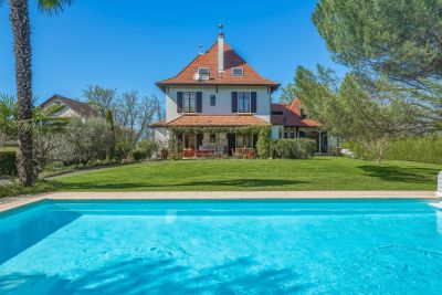 Vente Maison Thonon-les-Bains 9&nbsp;Pièces 417&nbsp;m²