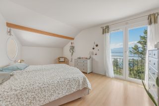 villa 8 Rooms for sale on CHENS SUR LEMAN (74140)