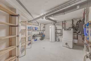 villa 8 Rooms for sale on CHENS SUR LEMAN (74140)