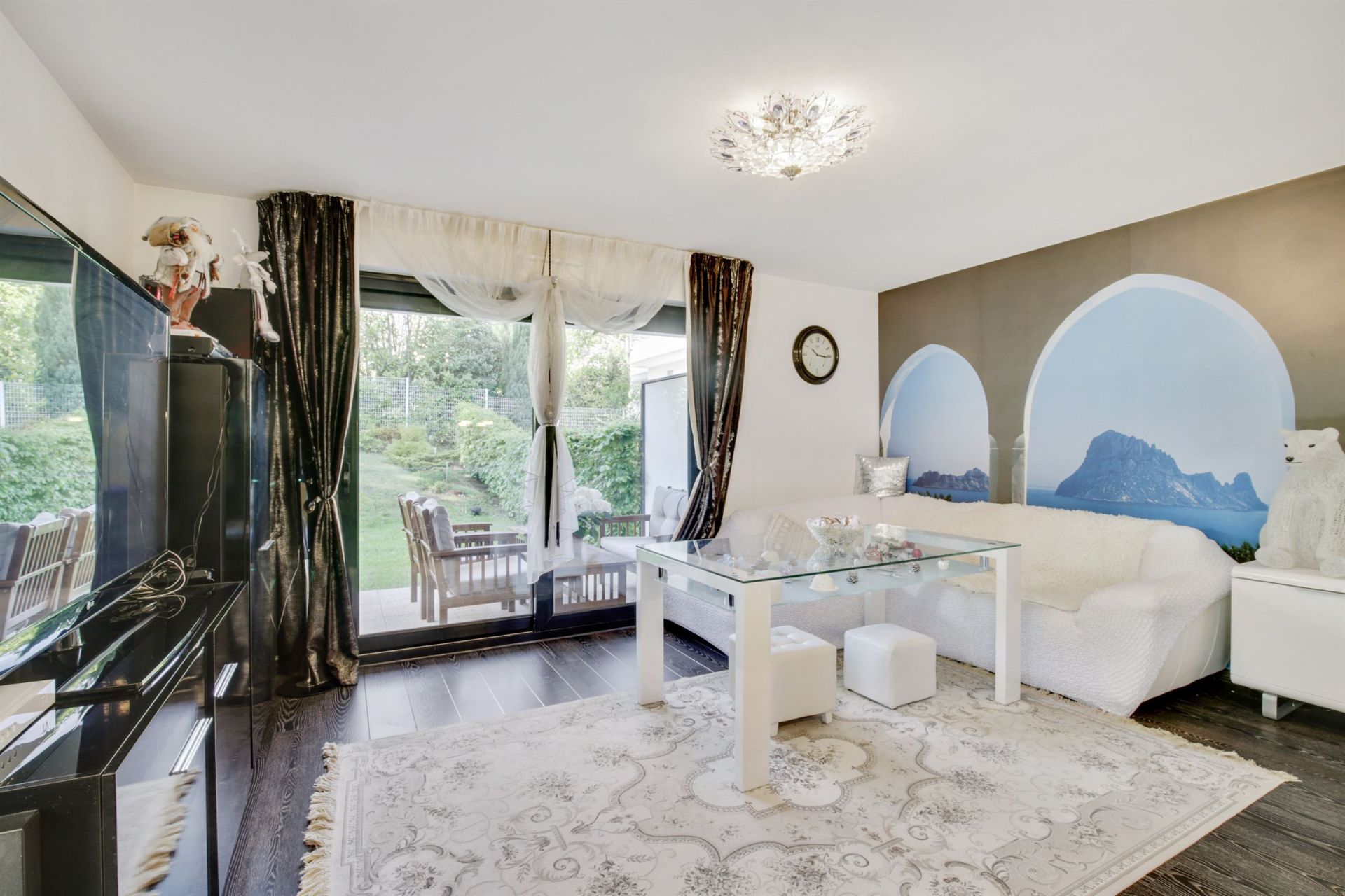 apartment 4 Rooms for sale on EVIAN LES BAINS (74500)