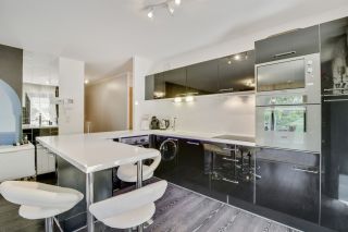 apartment 4 Rooms for sale on EVIAN LES BAINS (74500)