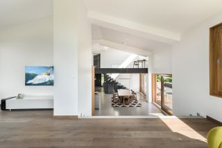 villa 10 Rooms for sale on EVIAN LES BAINS (74500)