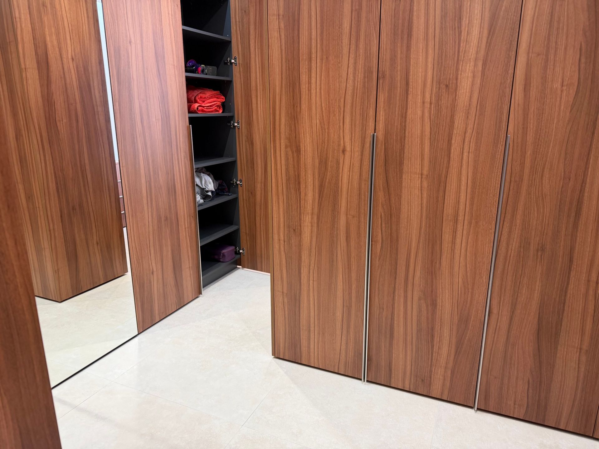 apartment 4 Rooms for sale on EVIAN LES BAINS (74500)