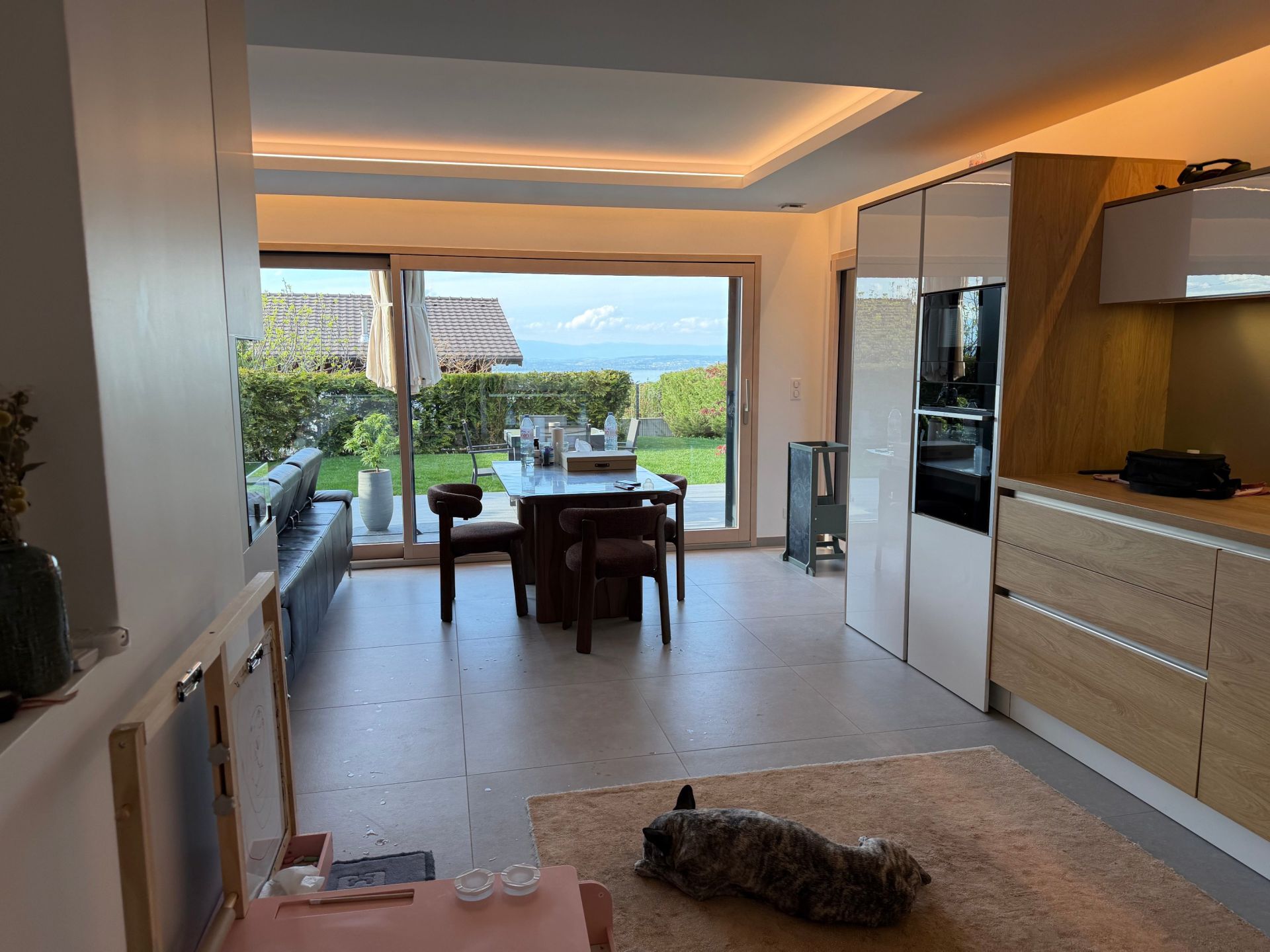 apartment 4 Rooms for sale on EVIAN LES BAINS (74500)