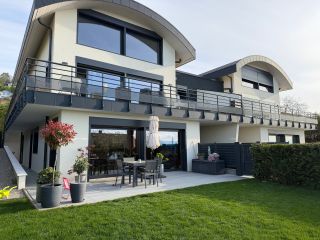 apartment 4 Rooms for sale on EVIAN LES BAINS (74500)