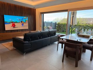 apartment 4 Rooms for sale on EVIAN LES BAINS (74500)