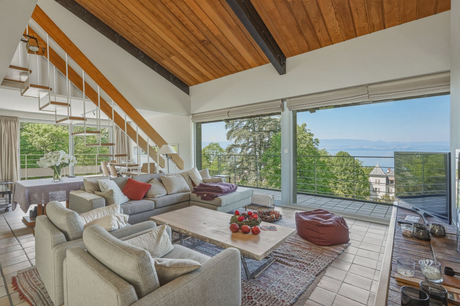 house 7 Rooms for sale on THONON LES BAINS (74200)