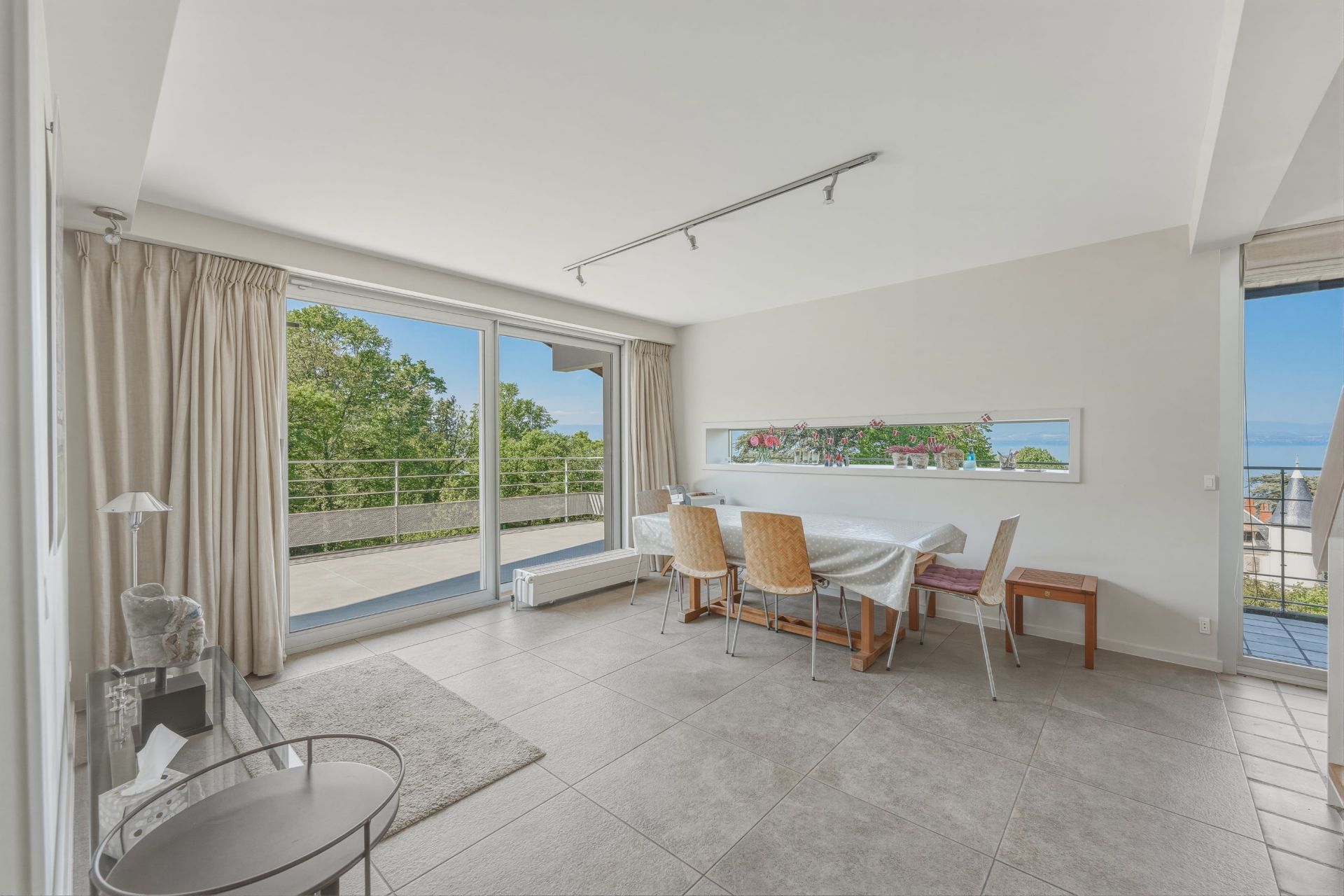 house 7 Rooms for sale on THONON LES BAINS (74200)