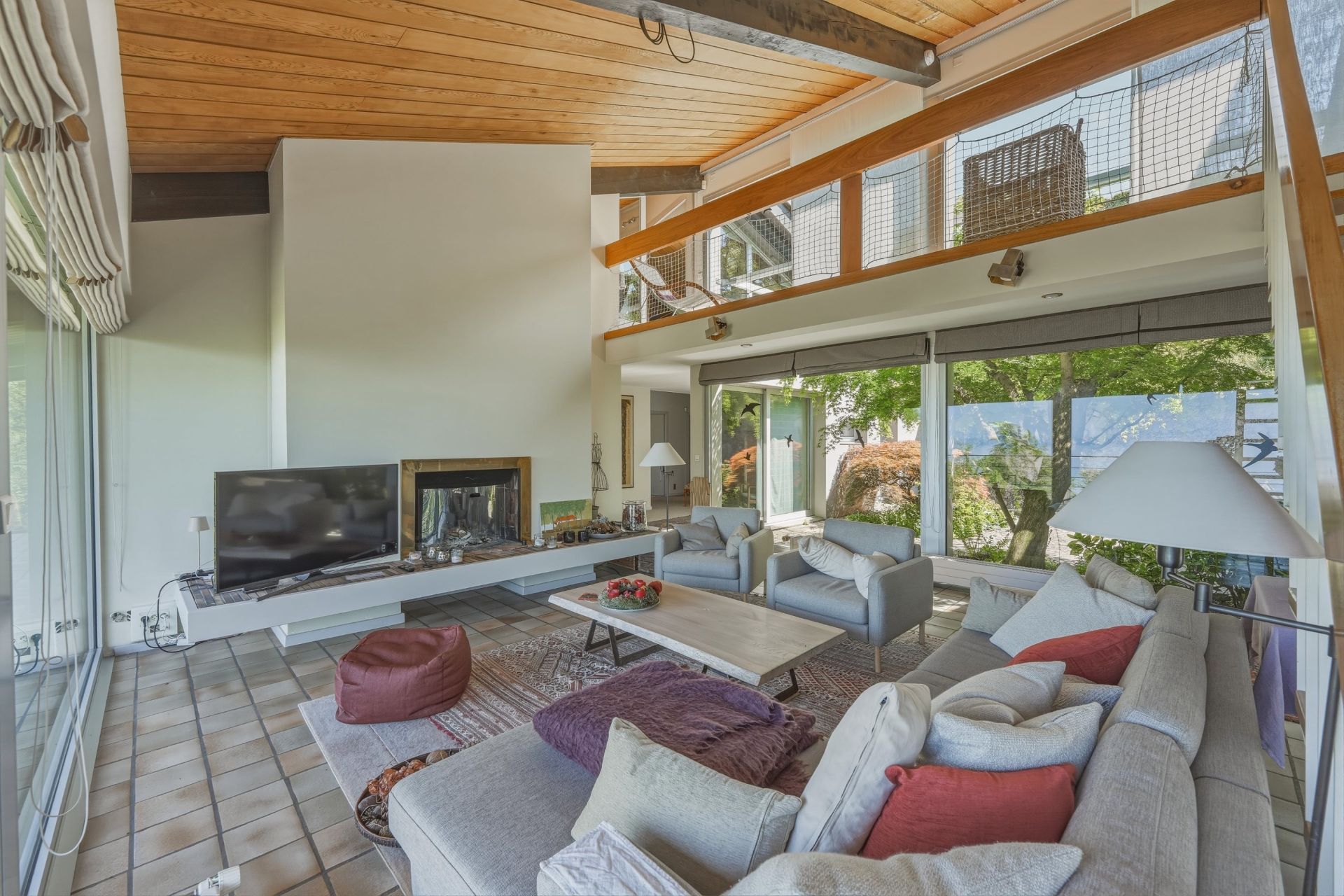 house 7 Rooms for sale on THONON LES BAINS (74200)